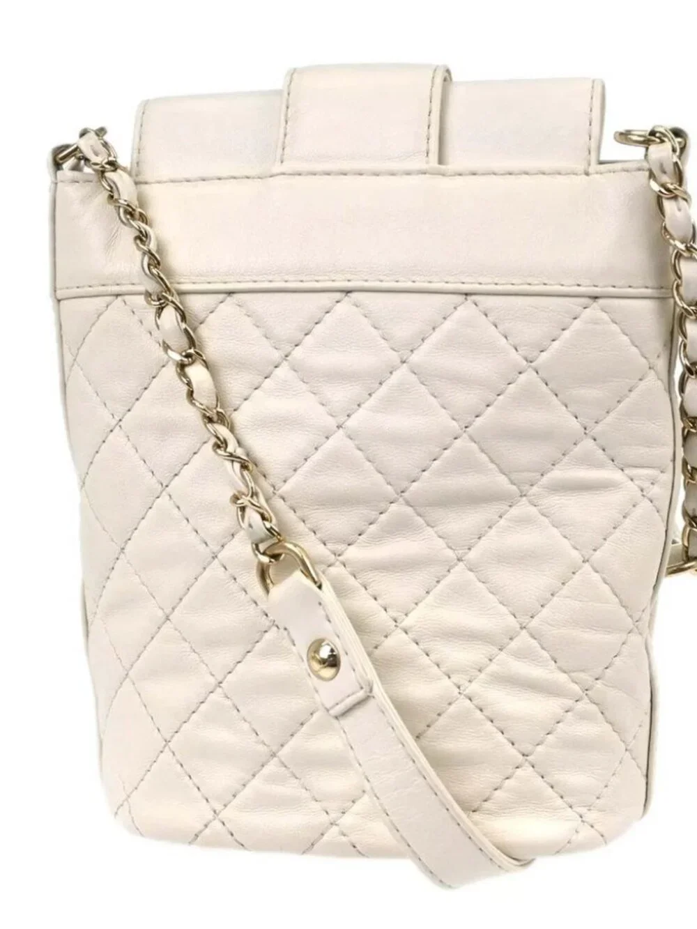 Chanel White Leather Matelasse Bucket Chain Shoulder Bag
